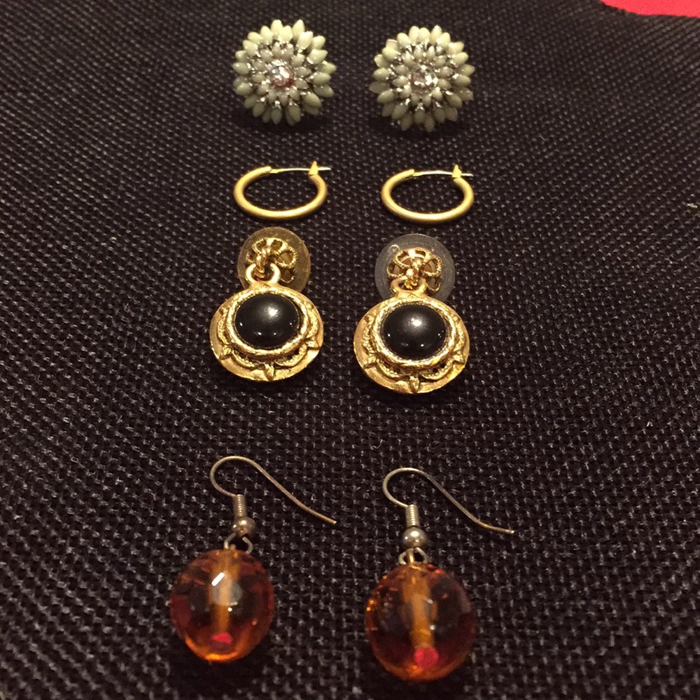 Earrings set of 4 different pairs of earrings